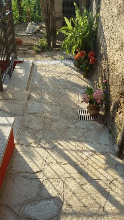Agriturismo Nonni Devia Lucinasco Kültér fotó
